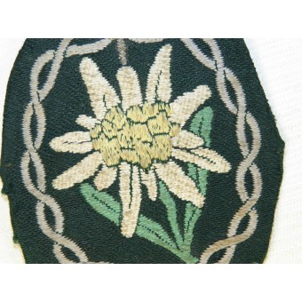 Edelweiss sleeve patch for Wehrmacht mountain troop units. Espenlaub militaria